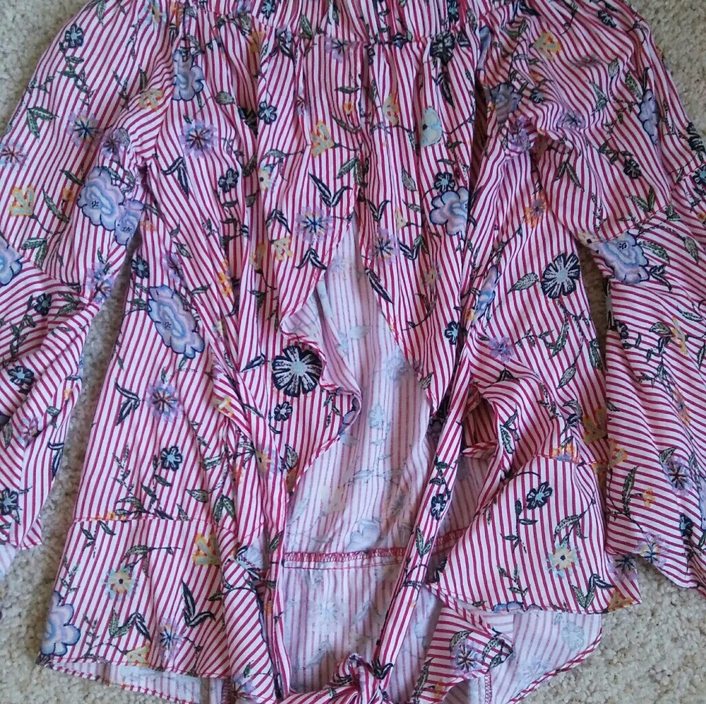 Shirt - Picture 2 of 4